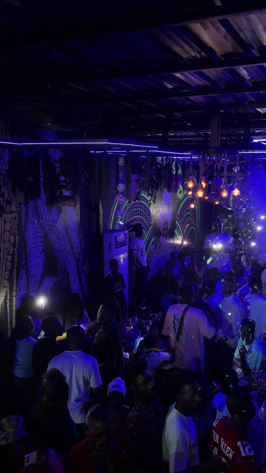 tiklocker_Le weekend dernier etait 🔥 merci à tous pour l’ambiance. Info  08.87....mp4